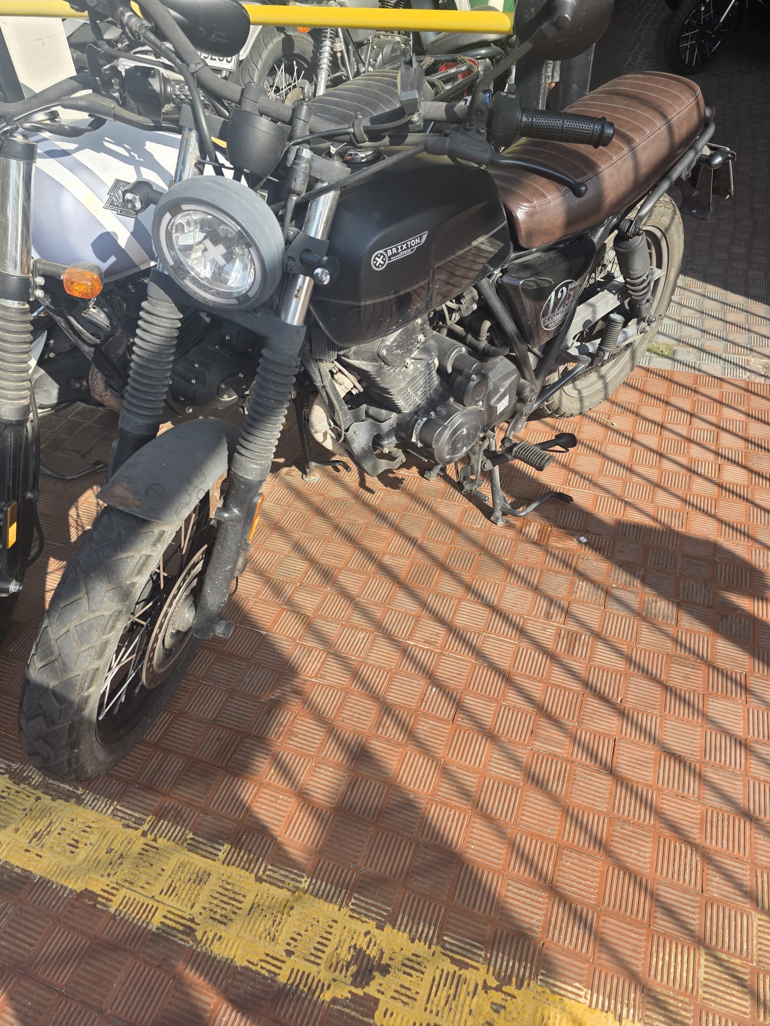 BRIXTON CROMWELL 125