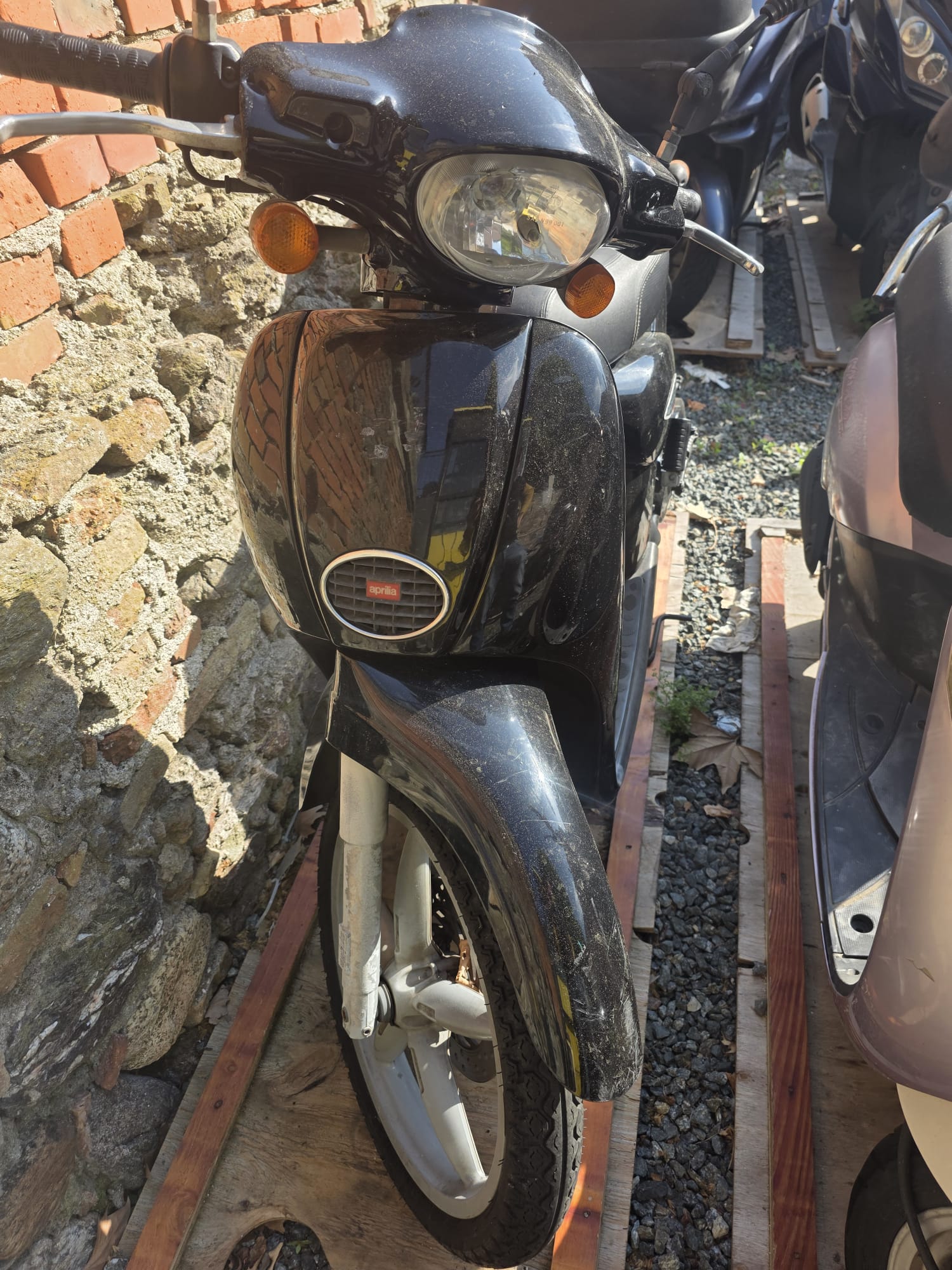APRILIA SCARABEO 100